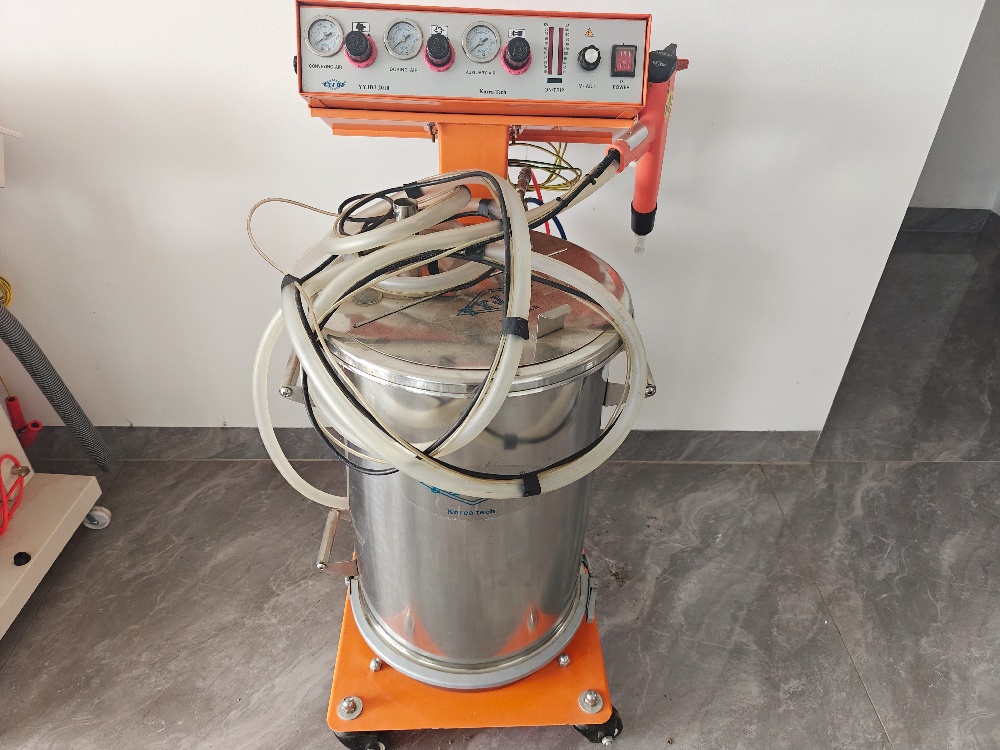 長沙市恒一機(jī)電設(shè)備有限公司,,恒一機(jī)電設(shè)備,涂裝設(shè)備,涂裝生產(chǎn)線,噴漆設(shè)備,工業(yè)烤箱烘箱,涂裝設(shè)備哪家好